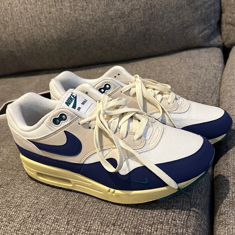 Nike Air Max 1 White Mens Navy